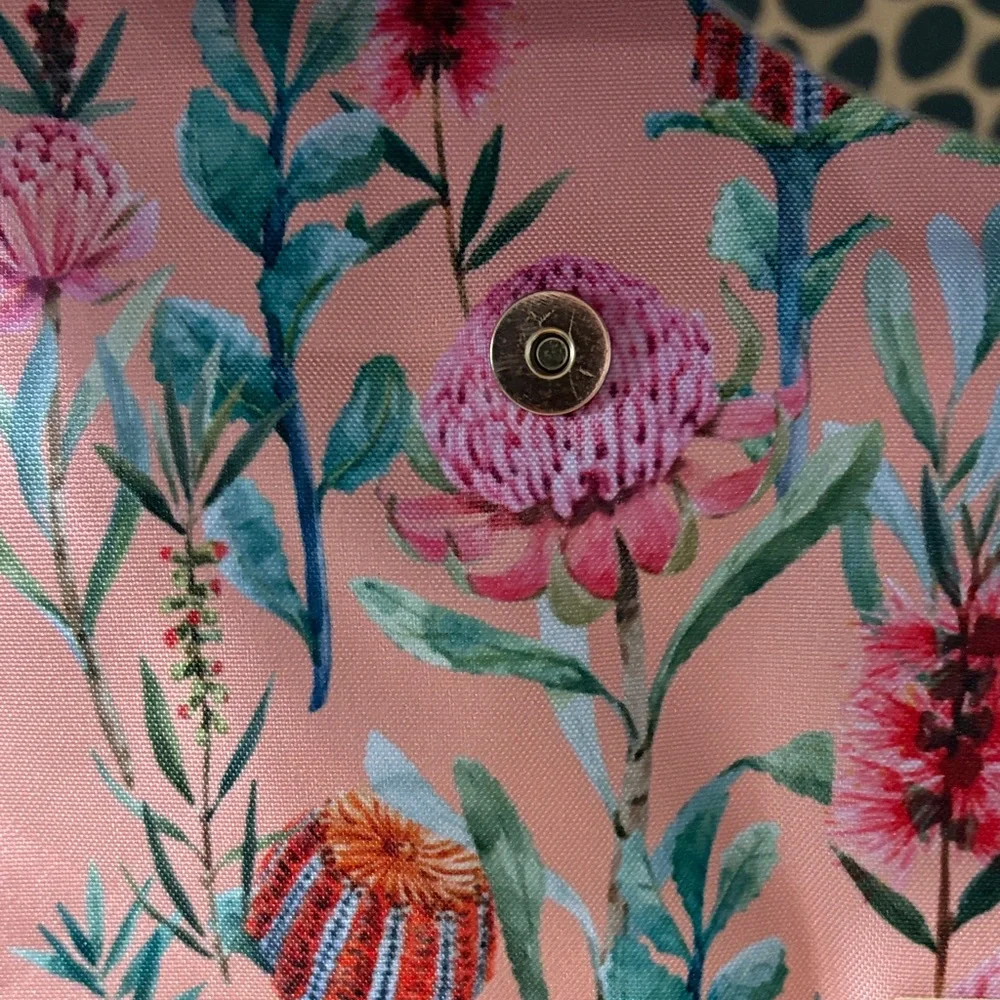 Banz Waratah Apricot Floral Insulated Lunch Tote Bag New